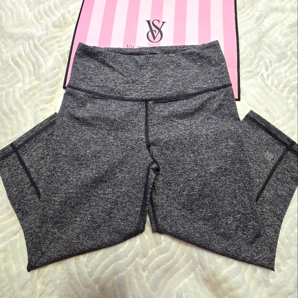 VSX Knock Out Crop Leggins. Marble Gray. Size S. - Picture 2 of 6